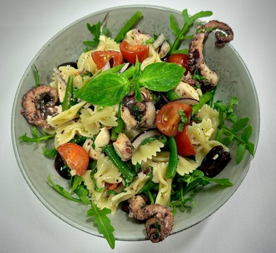Mediterraner Bohnen-Pulpo–Salat